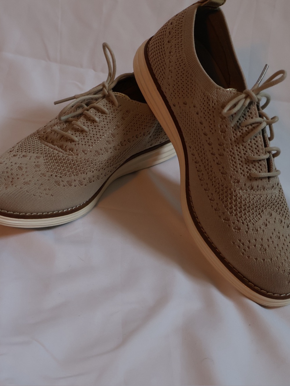 Cole Haan Light Beige Knit Lace Up Sneakers, Size 8.5